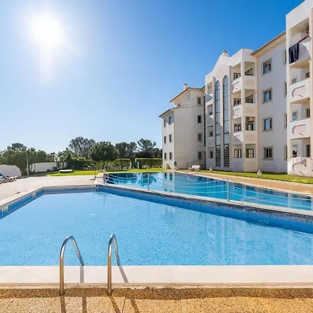 Appartement Comfortable + Pool Few Steps From Alvor