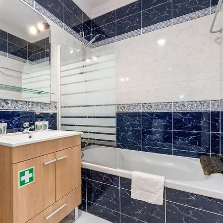 Appartement Comfortable + Pool Few Steps From *