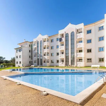 Comfortable + Pool Few Steps From Appartement *